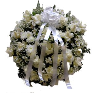 Coroa de Rosas Brancas